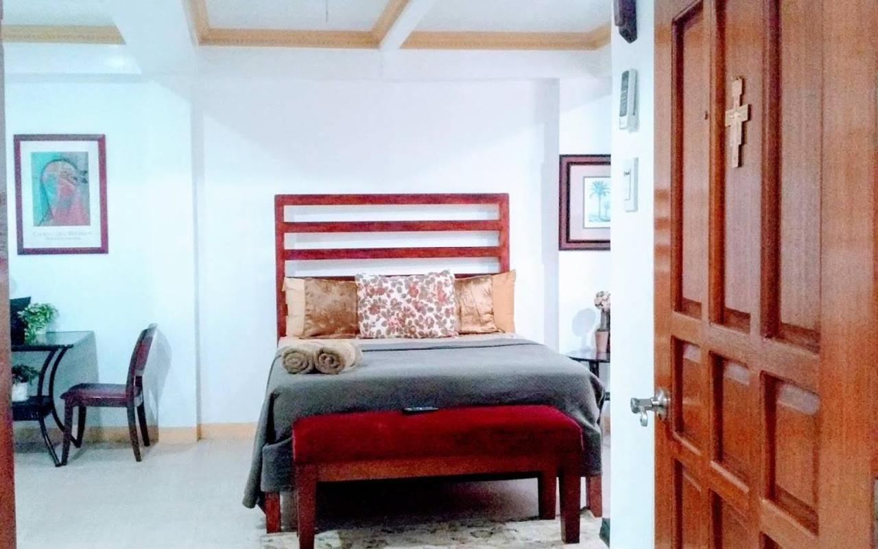 The Saint Joseph Residential Suites Lucena Extérieur photo