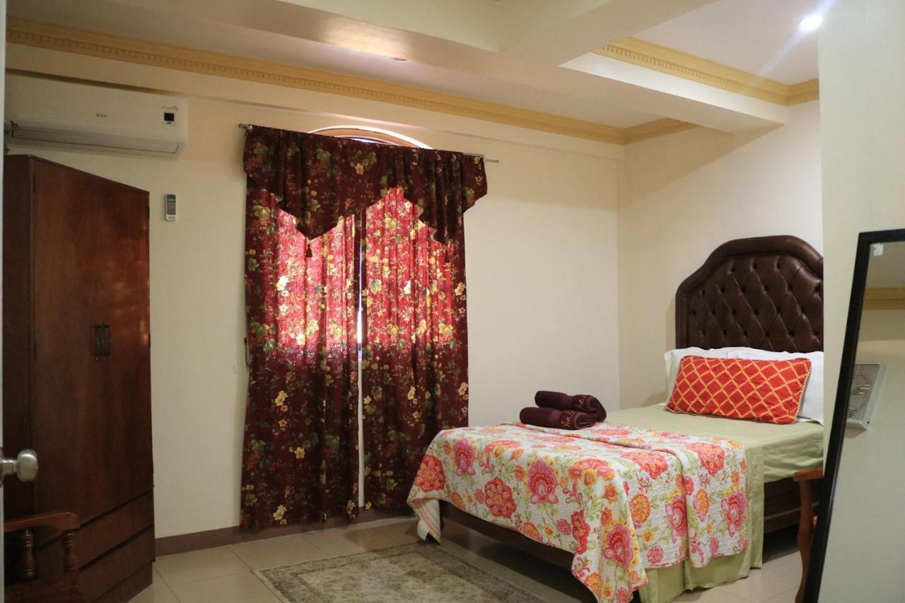 The Saint Joseph Residential Suites Lucena Extérieur photo