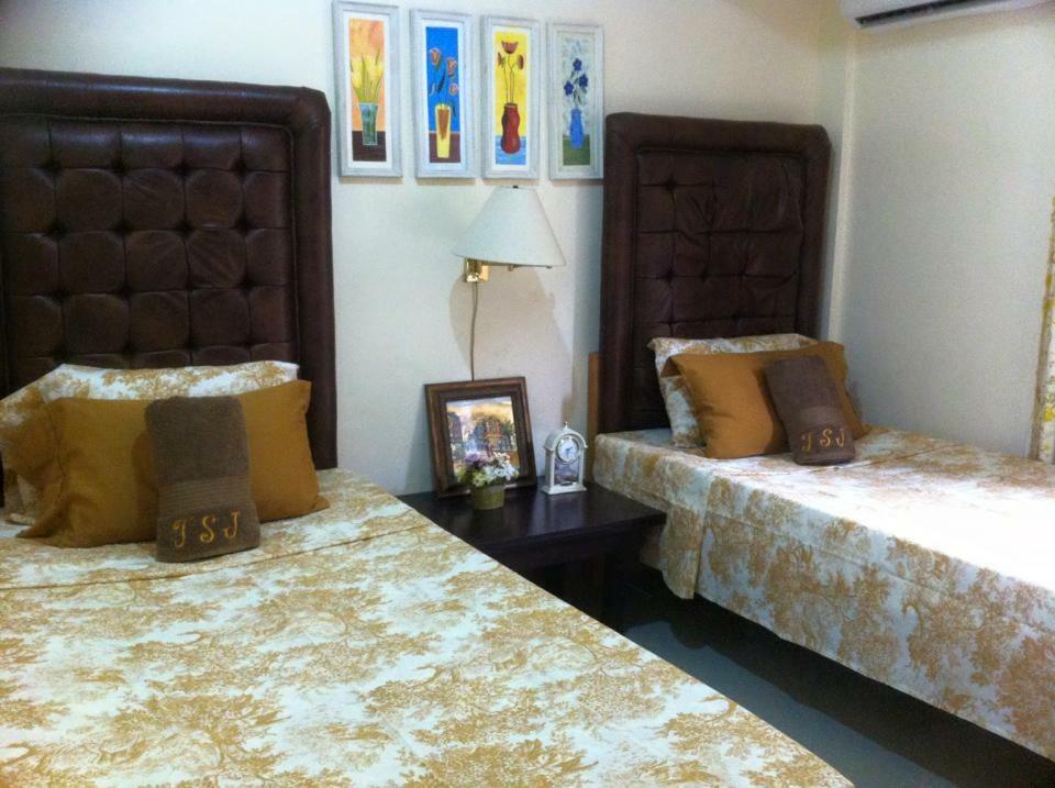 The Saint Joseph Residential Suites Lucena Extérieur photo